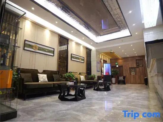 Saina Hotel
