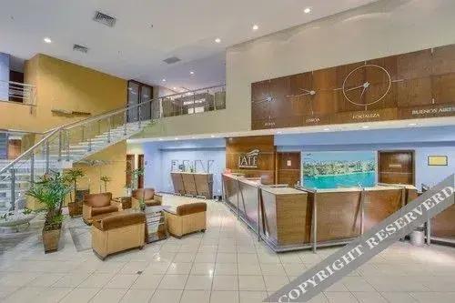 Iate Plaza Hotel