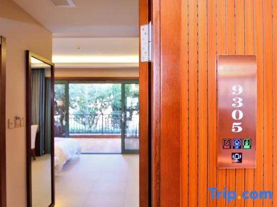 Fuxianhu Rongxi Yuehu Sea-view Holiday Hotel