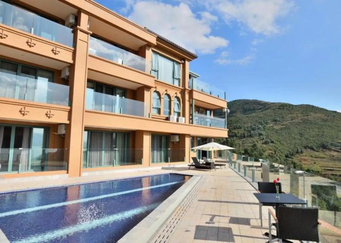 Fuxianhu Rongxi Yuehu Sea-view Holiday Hotel