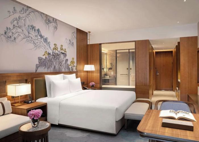 Pullman Yuxi Falcon