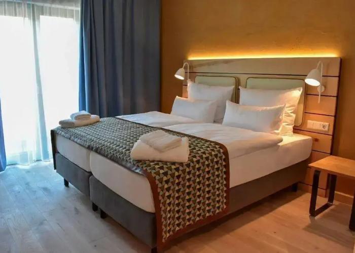 Walhalla Hotel Regensburg @ Hoeferer