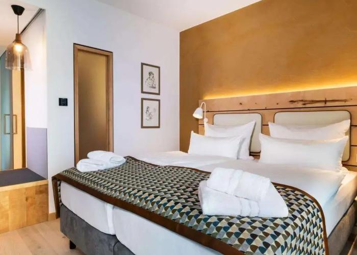 Walhalla Hotel Regensburg @ Hoeferer