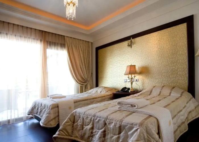 Royal Palace Resort & Spa
