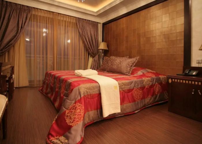 Royal Palace Resort & Spa