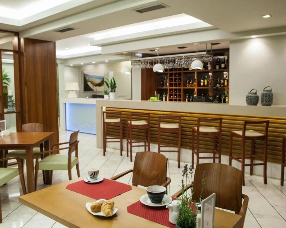 фото Kronos Hotel