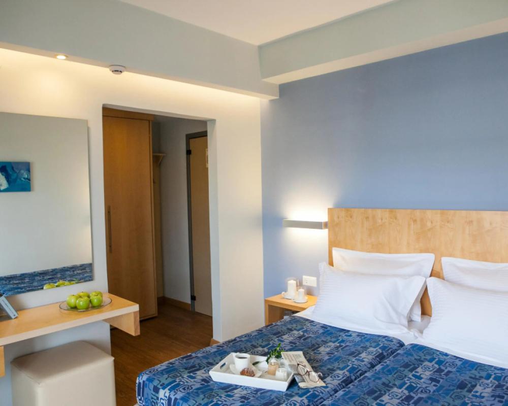 фото Kronos Hotel