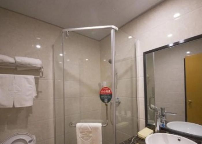 GreenTree Inn ShanDong Zaozhuang Tengzhou Xueyuan East Road Guiheyuan Business Hotel