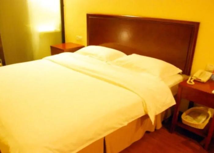 Greentree Inn Shandong Zaozhuang Tengzhou Fuqian Road Longquan Square Business Hotel