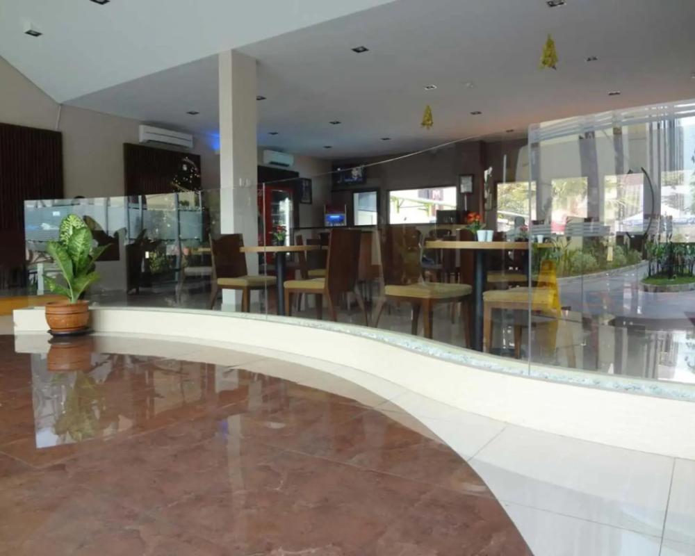 фото Metro Hotel