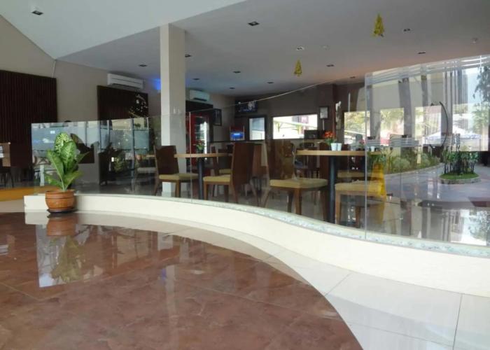 Metro Hotel