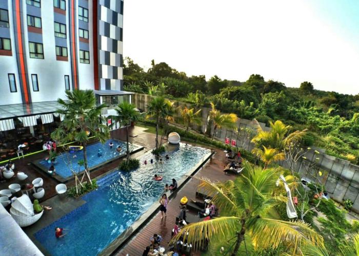 Harper Purwakarta Hotel