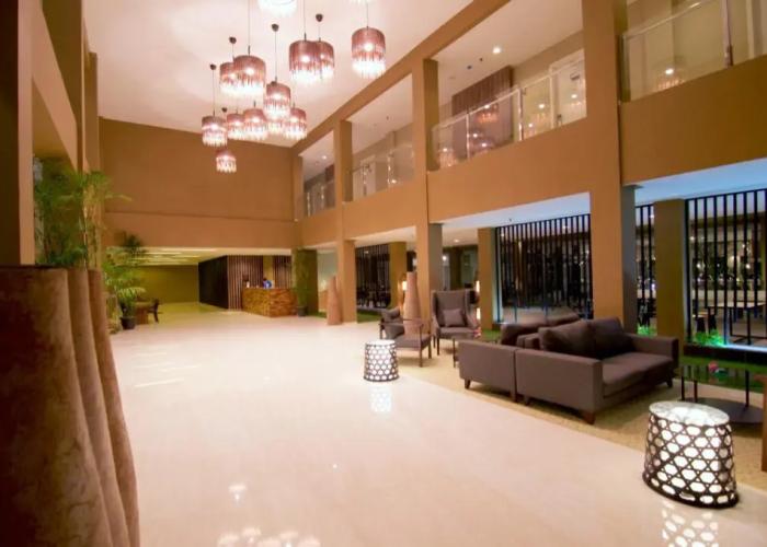 Front One Akshaya Hotel Karawang