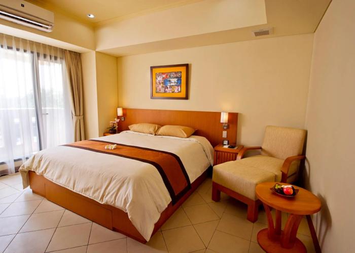 Puri KIIC Golf View Hotel