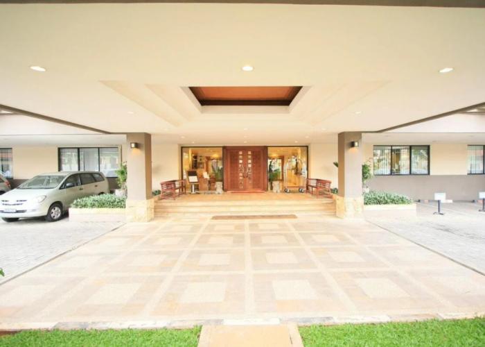 Puri KIIC Golf View Hotel