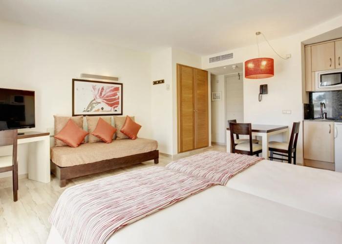 Grupotel Alcudia Suite