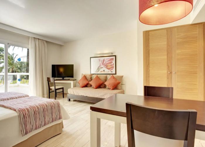 Grupotel Alcudia Suite