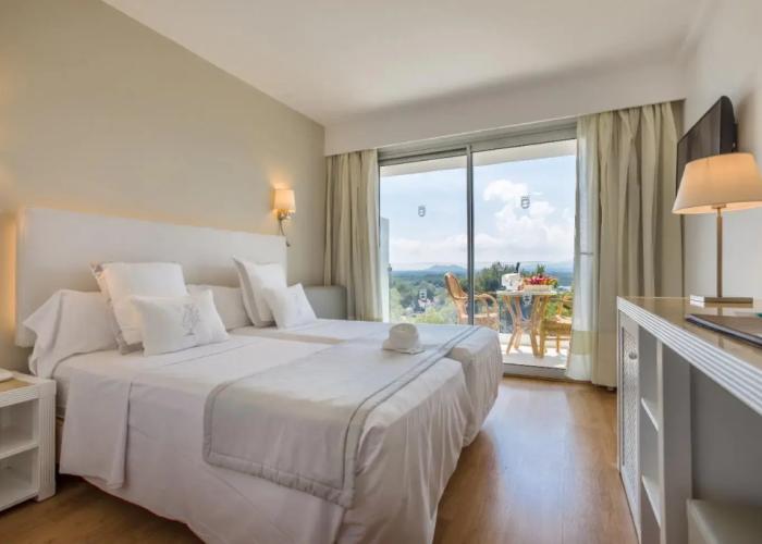 Playa Esperanza Resort