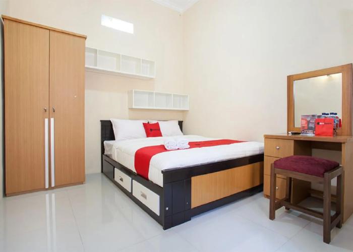 RedDoorz Syariah near UNTAG Banyuwangi