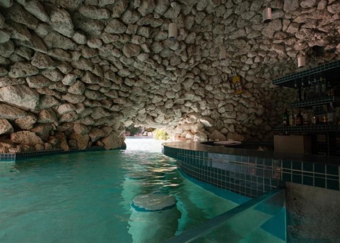 Flamingo Bay Hotel & Marina at Taino Beach