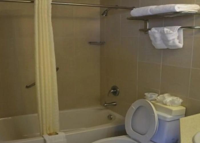 Castaways Resort and Suites