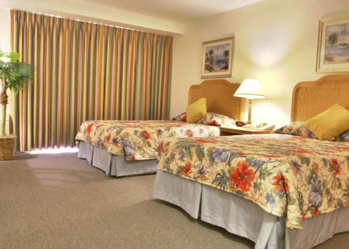 Castaways Resort and Suites