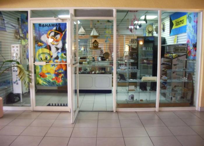 Royal Islander Hotel