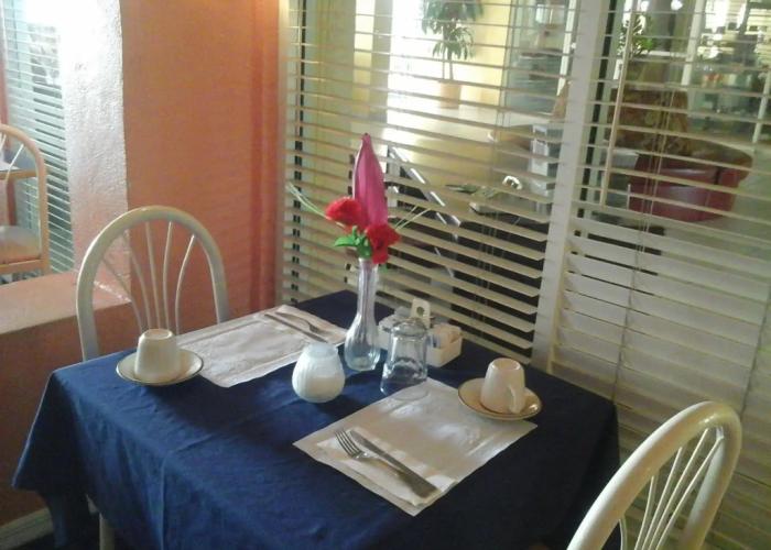 Royal Islander Hotel