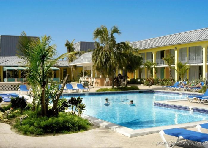 Royal Islander Hotel