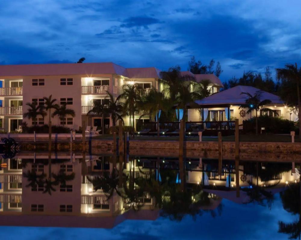 фото Dolphin Cove - Adults Only