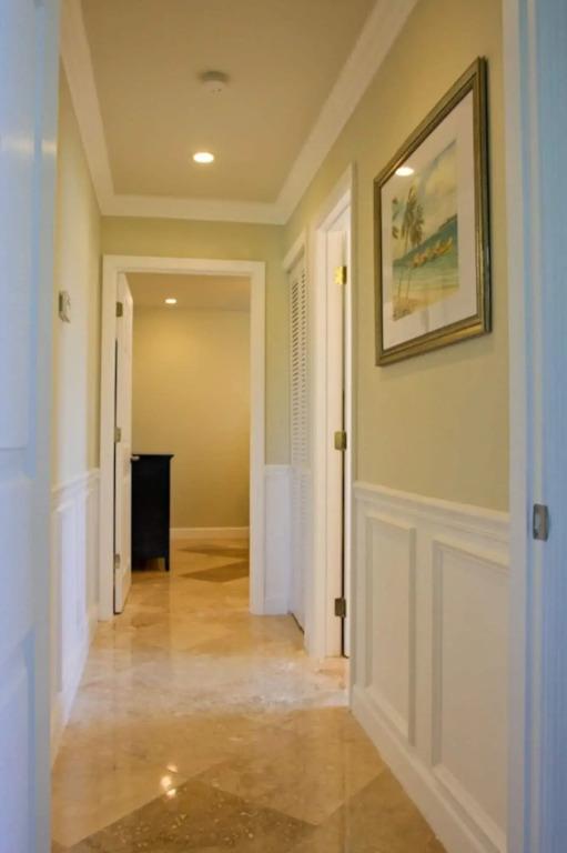 фото Dolphin Cove - Adults Only