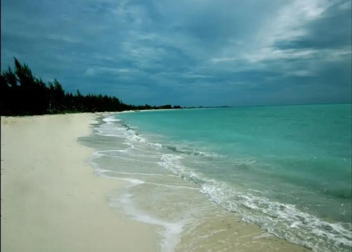 The Blue Inn Villa, 3 Bedroom Vacation Home