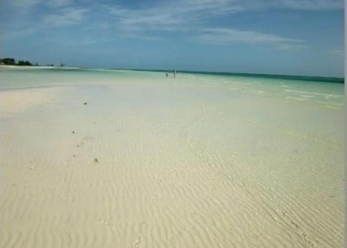 The Blue Inn Villa, 3 Bedroom Vacation Home