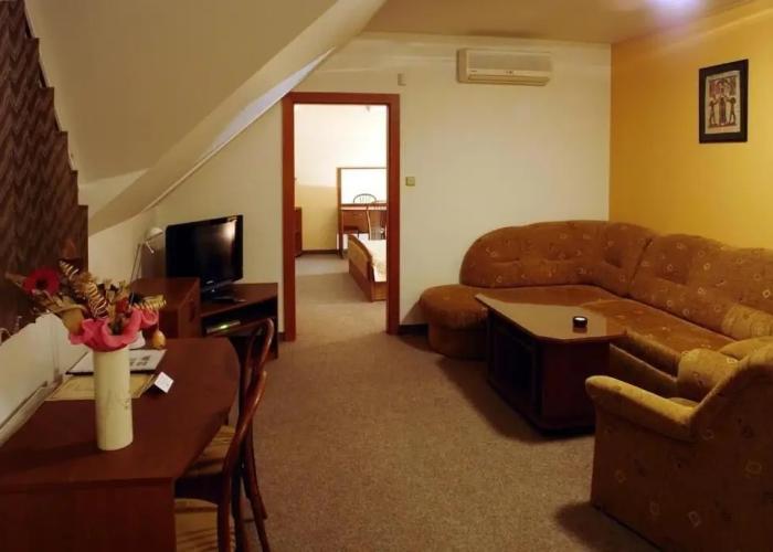 Hotel pod hradom