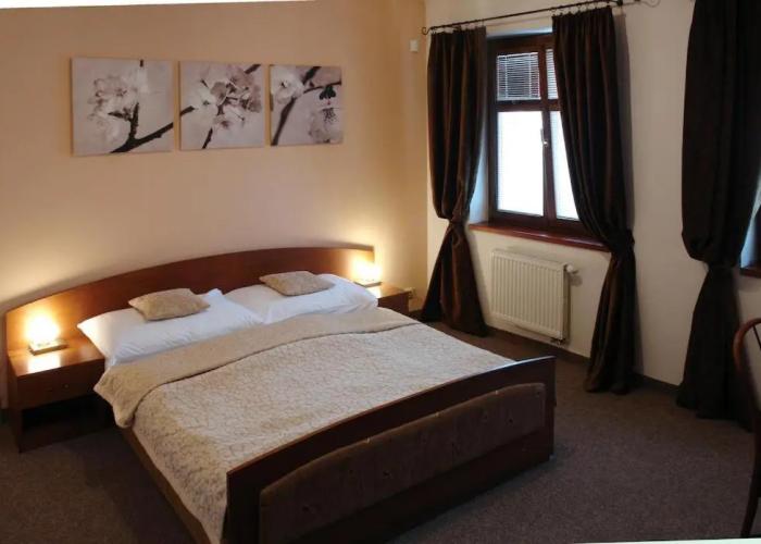 Hotel pod hradom