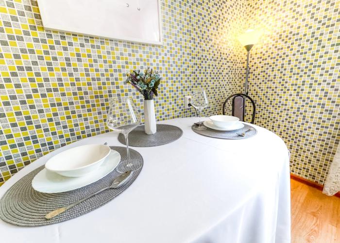 S zaseleniyem Lutshiy servis Posutochno 50 Apartments