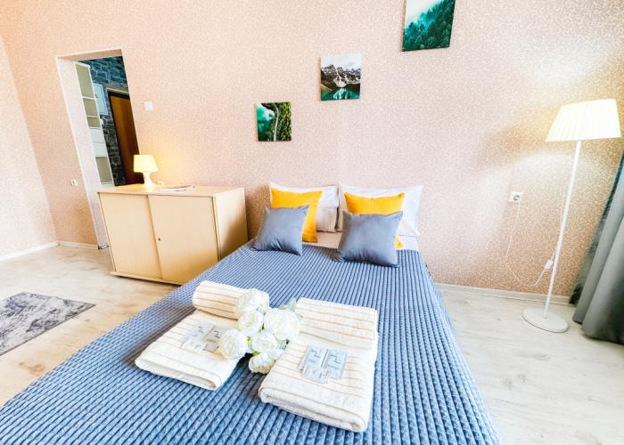 S zaseleniyem Lutshiy servis Posutochno 50 Apartments