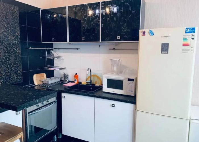 S zaseleniyem Lutshiy servis Posutochno50 Apartments