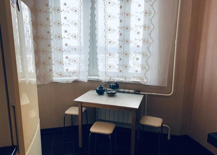 S zaseleniyem Lutshiy servis Posutochno50 Apartments