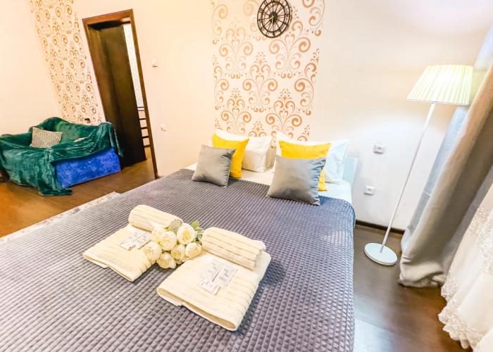 S zaseleniyem Lutshiy servis Posutochno50 Apartments