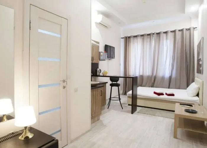 Lobnya Hotel-City Hotel