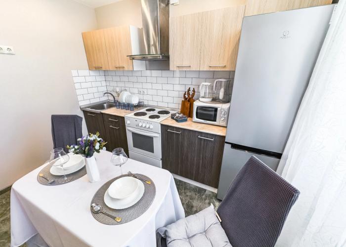S zaseleniyem Lutshiy servis Posutochno50 Flat