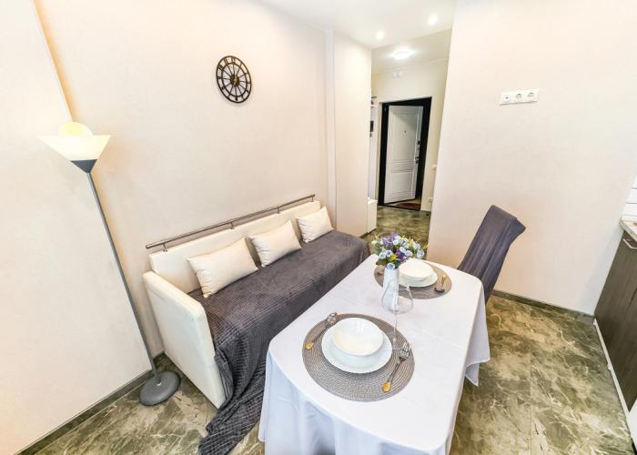 S zaseleniyem Lutshiy servis Posutochno50 Flat