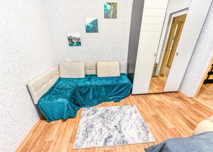 S zaseleniyem Lutshiy servis Posutochno50 Flat