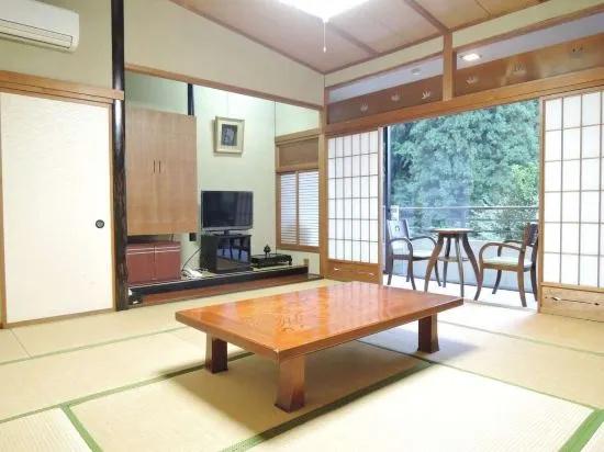 Hotel Takekurabe