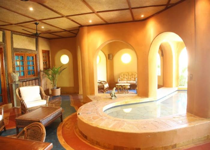 Dayo Hotel