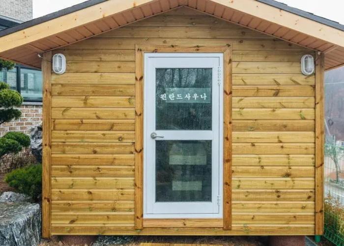 Sun and moon pension