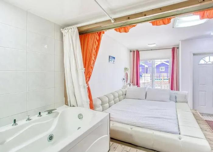 Youngheungdo Roma Spa Pension