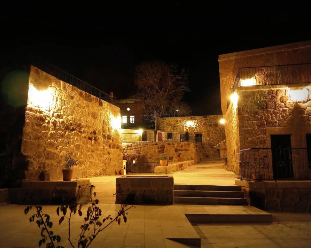 Kapadokya Ihlara Konaklari