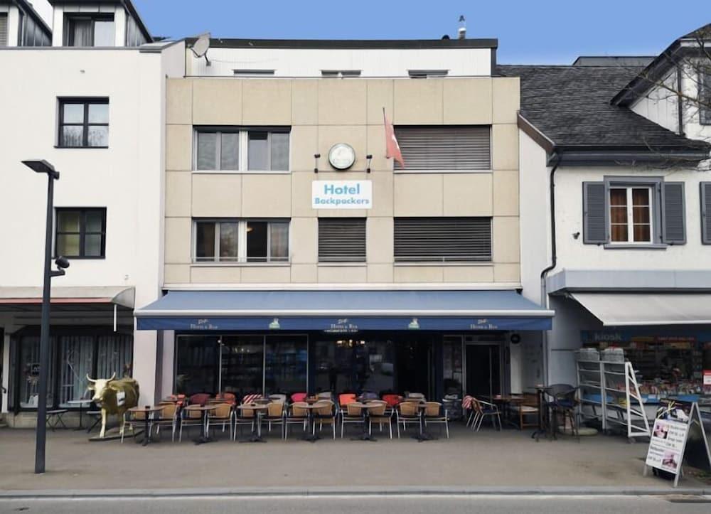 Hotel & Backpackers Zak